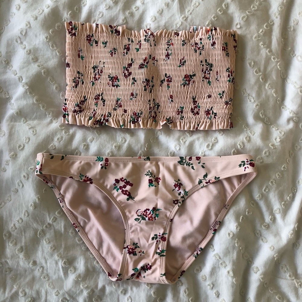 Xhilaration Tow piece swimsuit